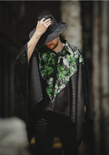 Load image into Gallery viewer, Camisa Poncho BKR Garden
